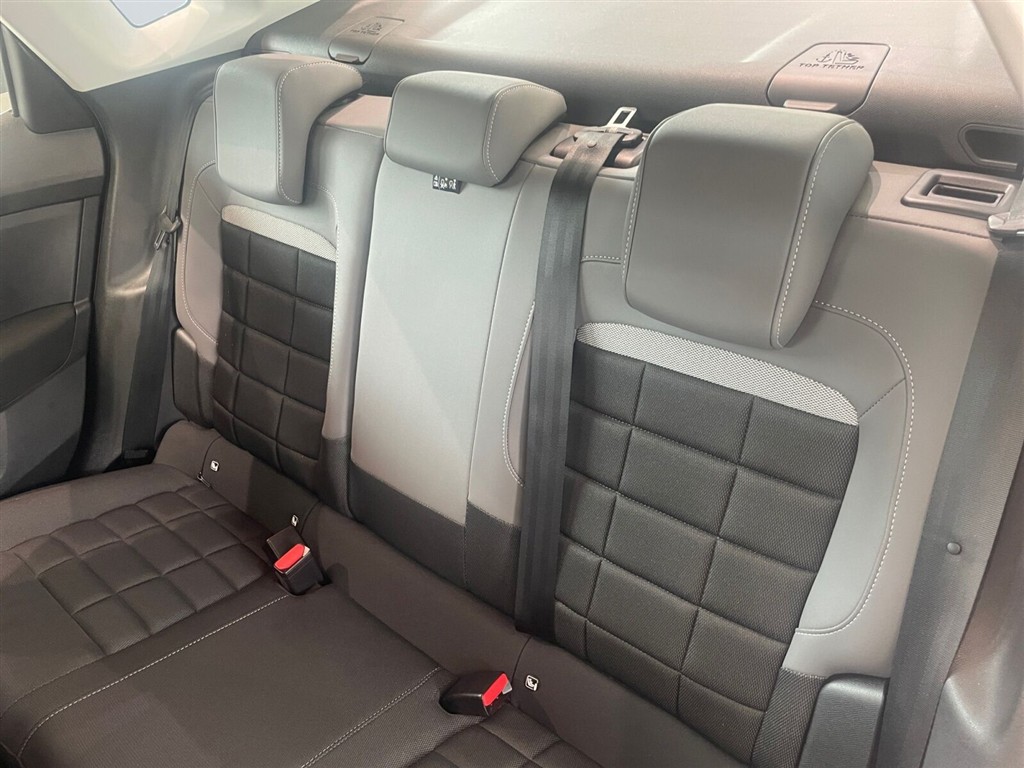 Citroën e-C4 X EL Plus 156HK 5d Aut. - Image 14