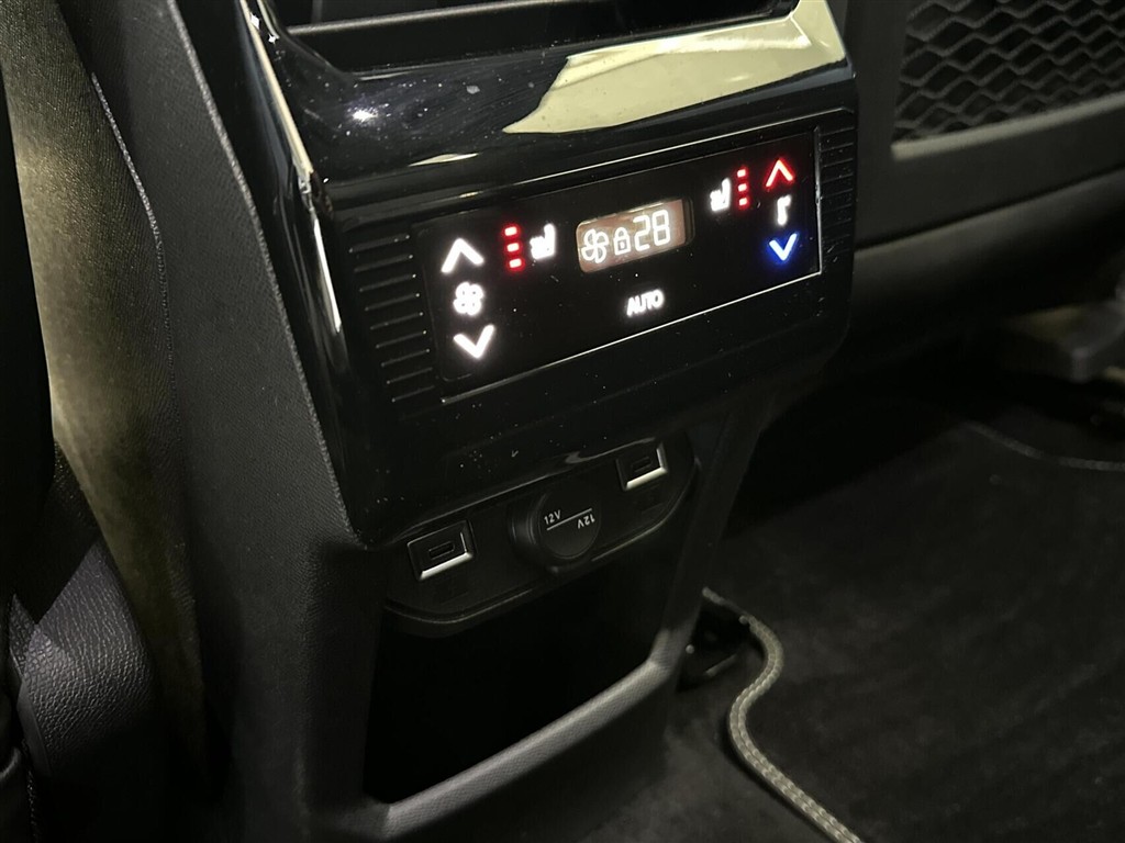 Peugeot e-5008 EL GT 210HK 5d Aut. - Image 18