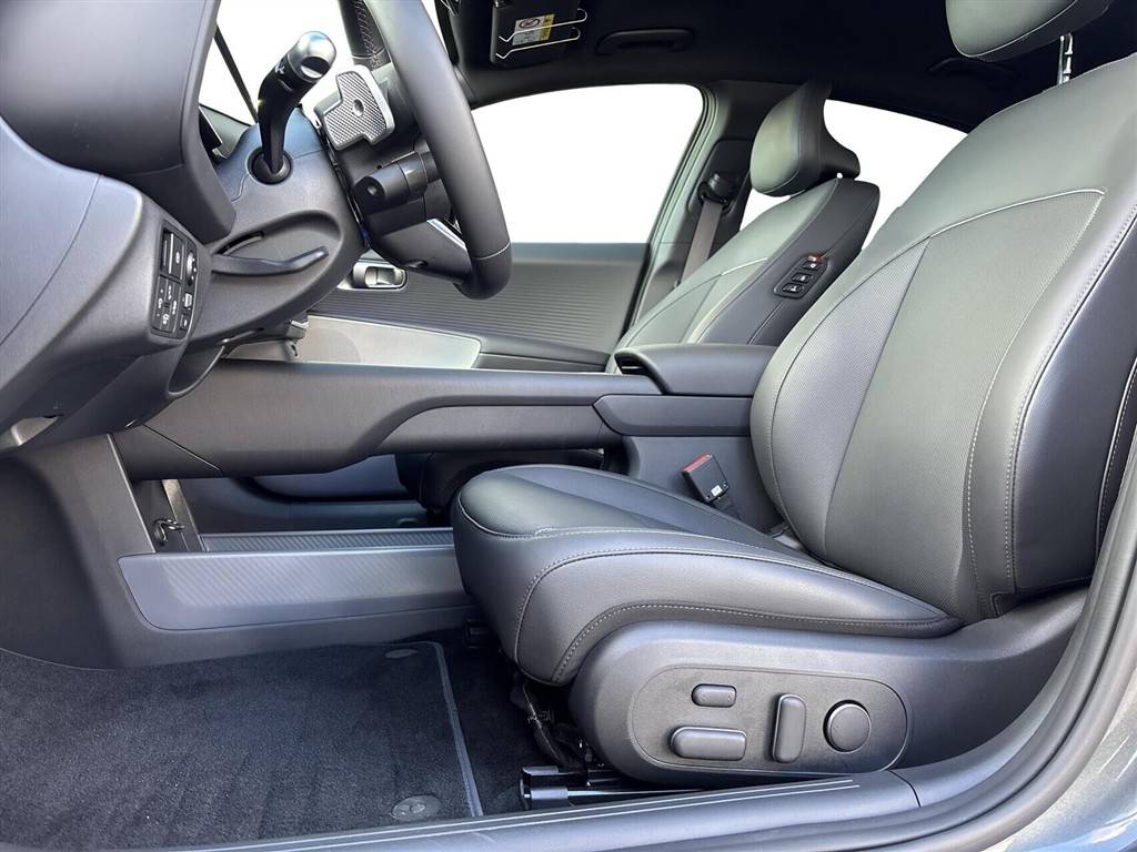 Hyundai Ioniq 6 Electric 84 kWh Ultimate 229HK Aut. - Image 4