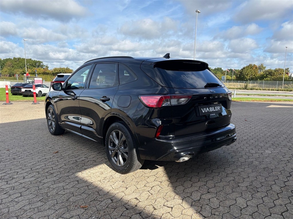 Ford Kuga 2,5 Plugin-hybrid ST-Line X CVT 225HK 5d Trinl. Gear - Image 3