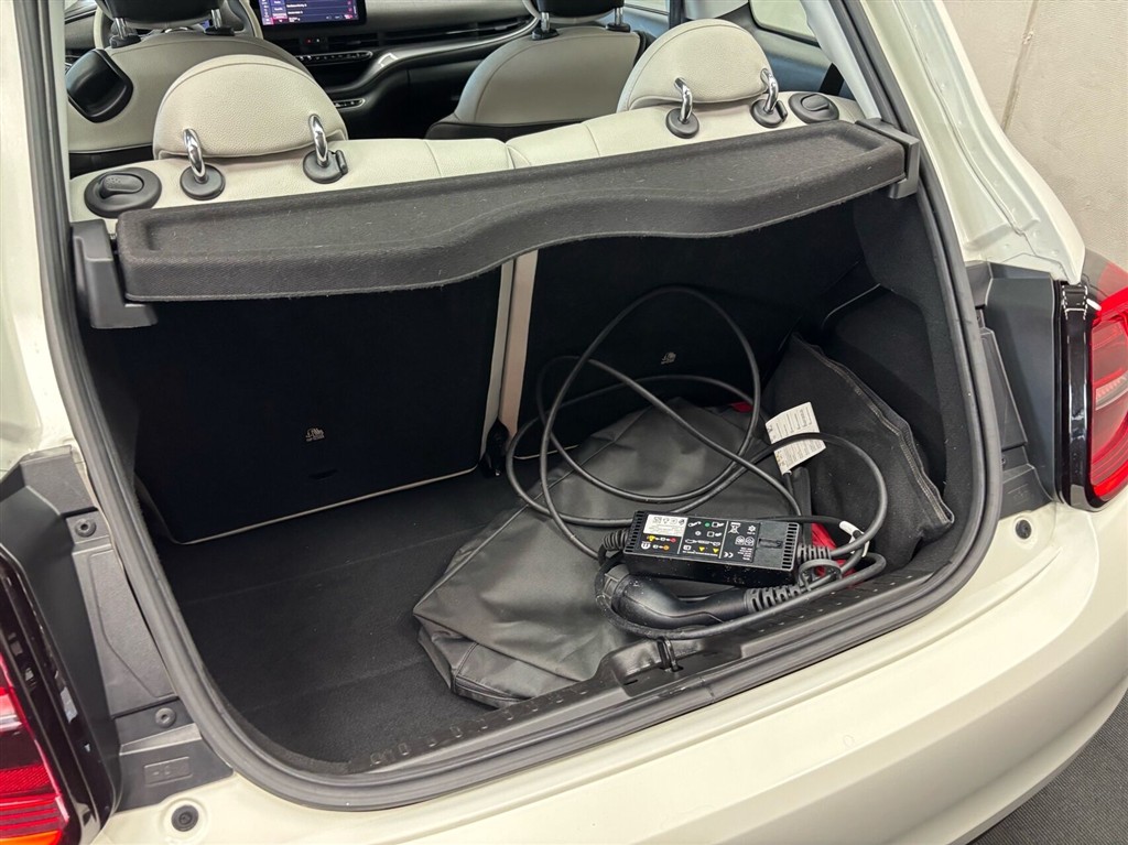 Fiat 500e EL La Prima By Bocelli 118HK 3d Aut. - Image 7