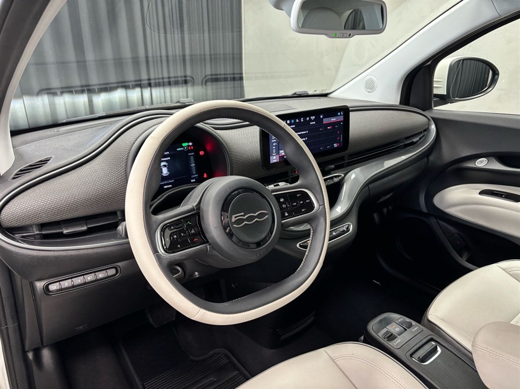 Fiat 500e EL La Prima By Bocelli 118HK 3d Aut. - Image 11