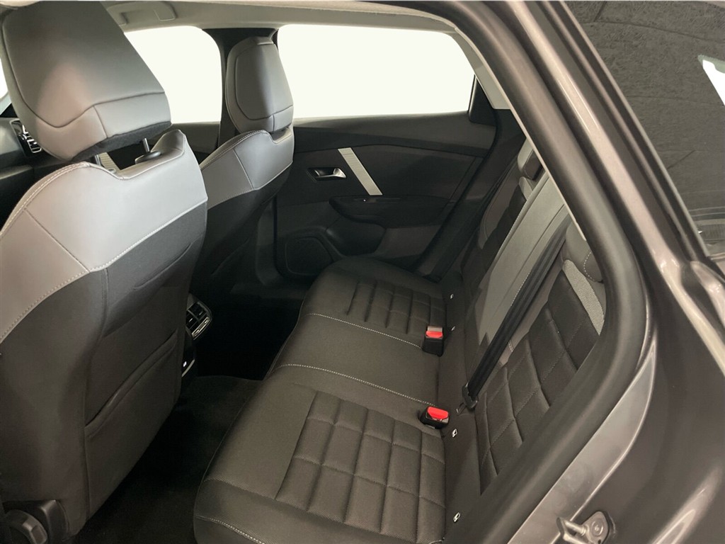 Citroën e-C4 X EL Plus 136HK 5d Aut. - Image 13