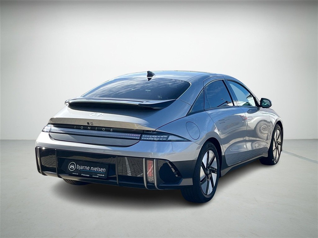 Hyundai Ioniq 6 Electric 77,4 kWh Advanced 229HK Aut. - Image 2