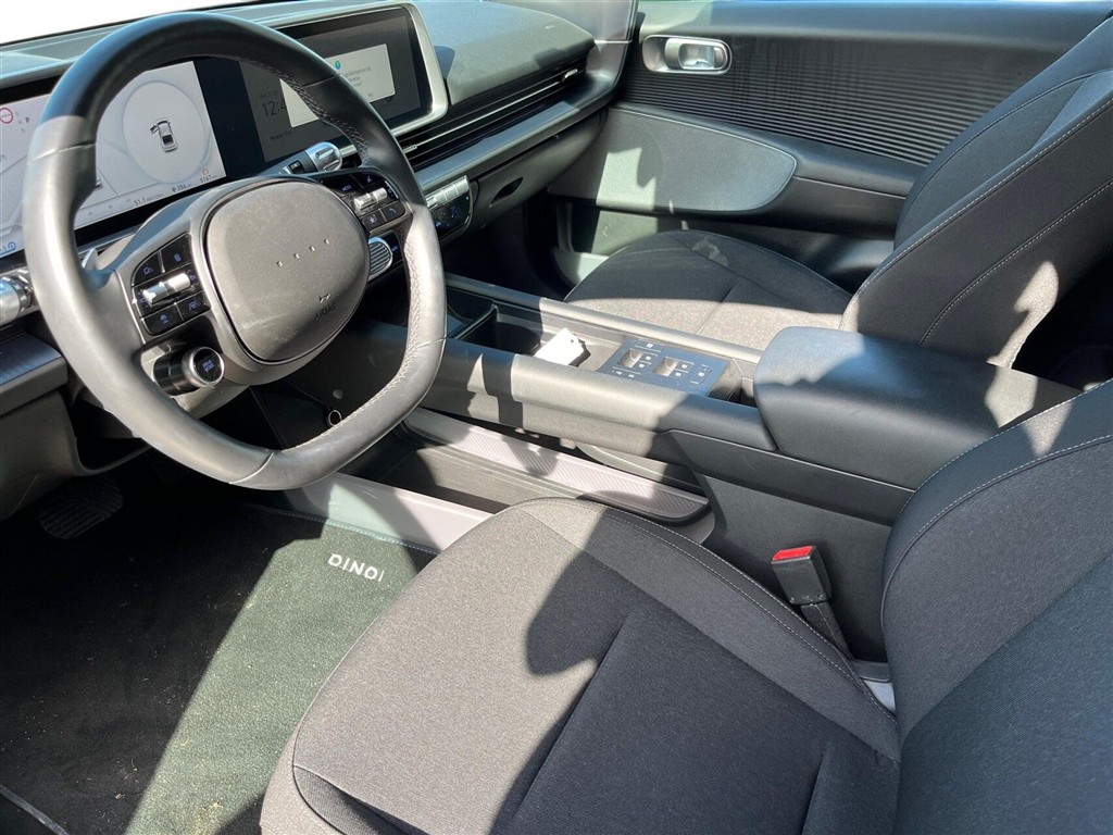 Hyundai Ioniq 6 Electric 77,4 kWh Advanced 229HK Aut. - Image 3
