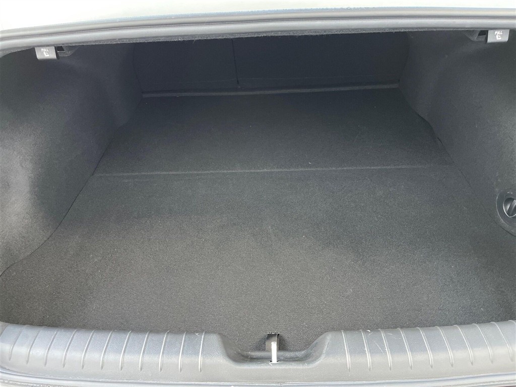 Hyundai Ioniq 6 Electric 77,4 kWh Advanced 229HK Aut. - Image 13