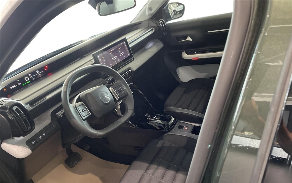 Citroën e-C3 Aircross EL Max 113HK 5d Aut. - Image 9