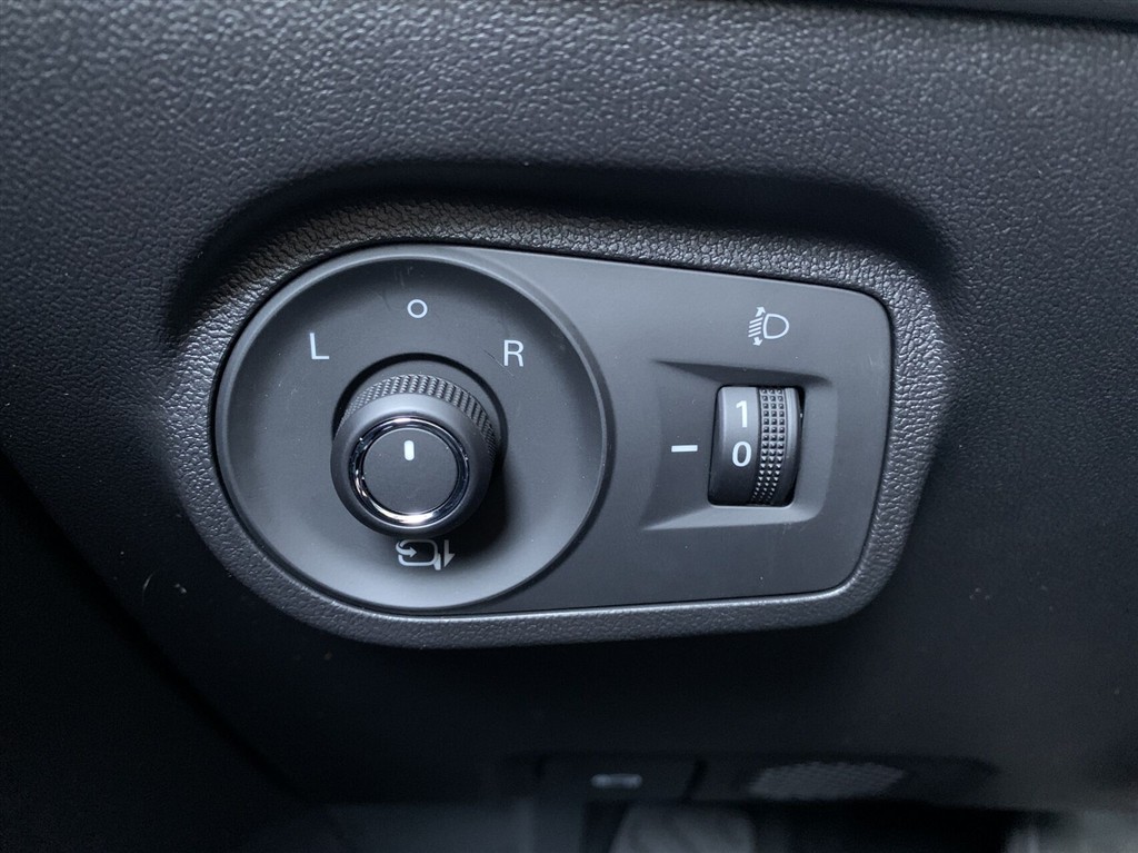 MG MG4 Electric 77 kWh Extended Range RWD Premium MY26 245HK 5d Aut. - Image 22