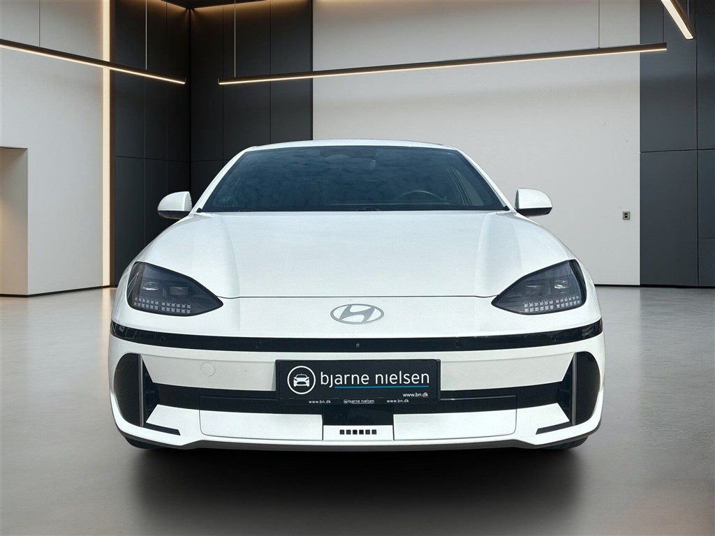 Hyundai Ioniq 6 Electric 77,4 kWh Ultimate 229HK Aut. - Image 2