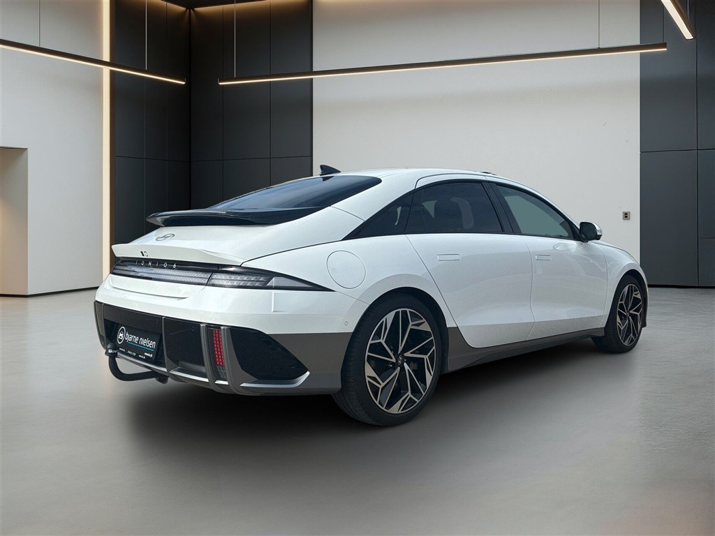 Hyundai Ioniq 6 Electric 77,4 kWh Ultimate 229HK Aut. - Image 4