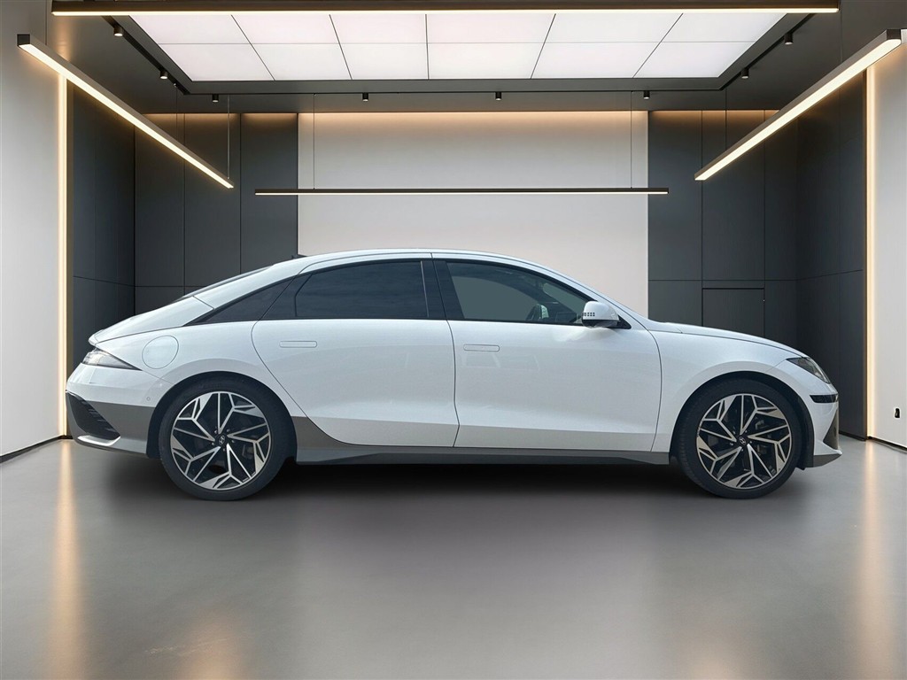 Hyundai Ioniq 6 Electric 77,4 kWh Ultimate 229HK Aut. - Image 5