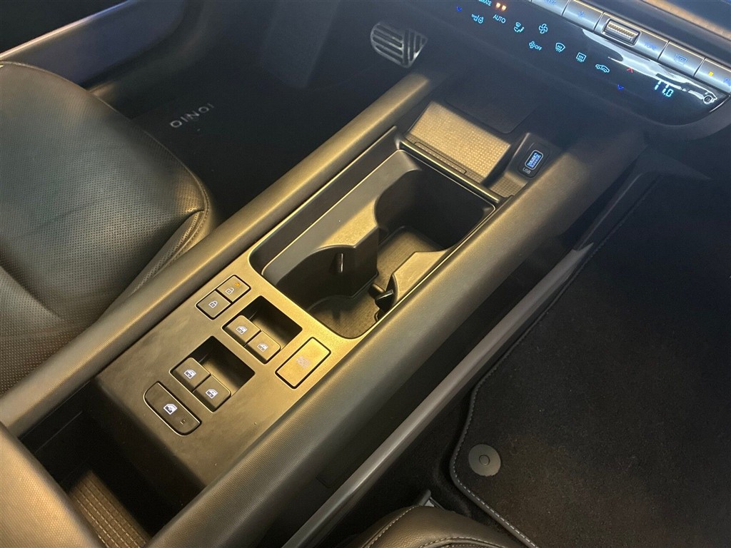 Hyundai Ioniq 6 Electric 77,4 kWh Ultimate 229HK Aut. - Image 17
