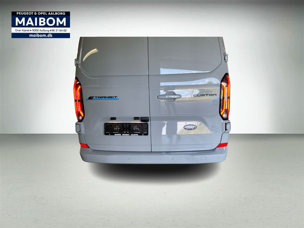 Ford E-Transit Custom 320 L1H1 EL Limited 136HK Van Aut. - Image 5