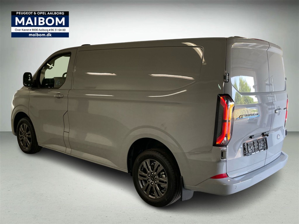 Ford E-Transit Custom 320 L1H1 EL Limited 136HK Van Aut. - Image 6