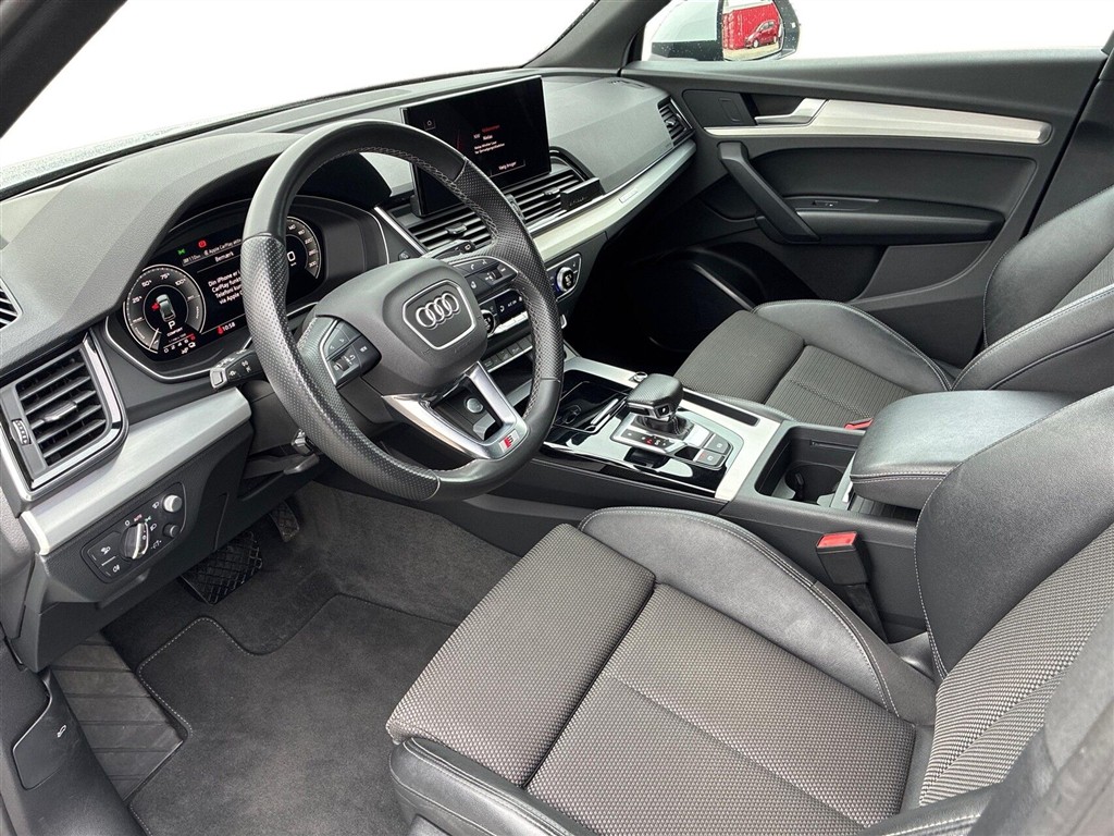 Audi Q5 2,0 50 TFSI e Plugin-hybrid S Line Quattro S Tron 299HK 5d 7g Aut. - Image 4