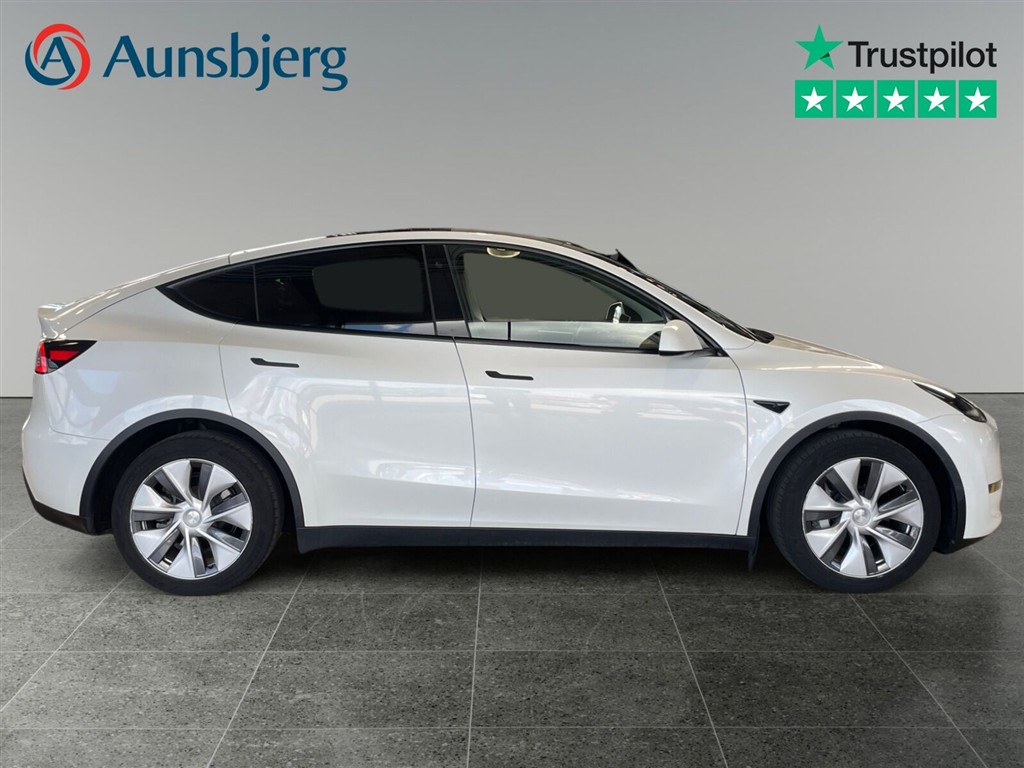 Tesla Model Y EL Long Range AWD 514HK 5d Aut. - Image 6