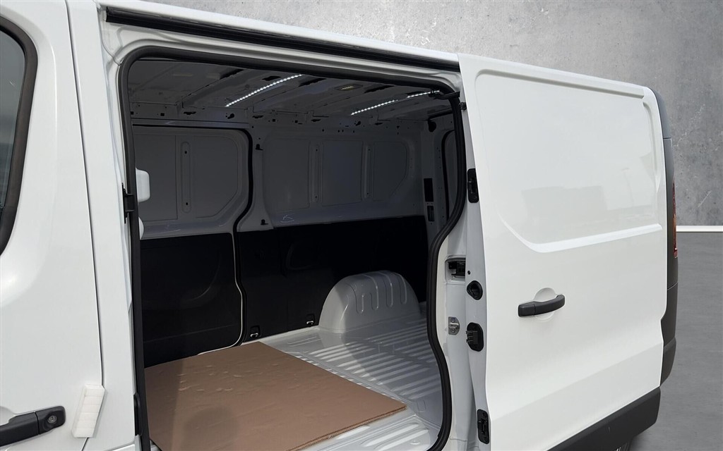 Nissan Primastar L1H1 2,0 DCi N-Connecta 150HK Van 6g Aut. - Image 10