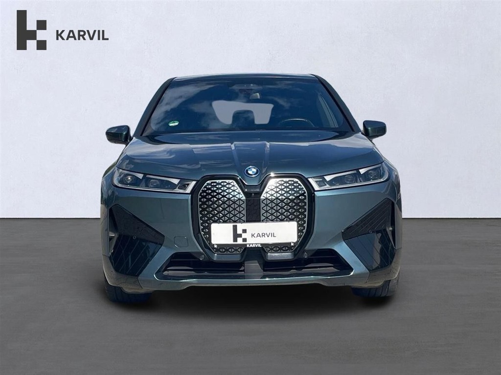 BMW iX 40 EL Fully Charged XDrive 326HK 5d Aut. - Image 2