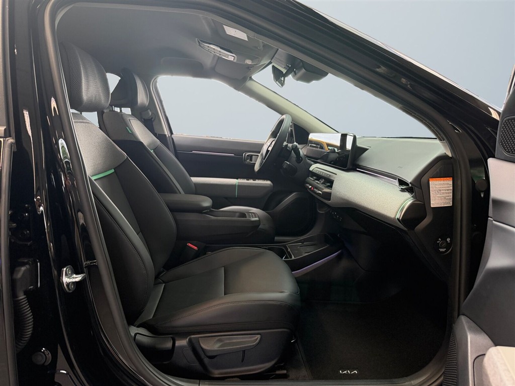Kia EV4 EL Long Range Upgrade 204HK 5d Aut. - Image 15