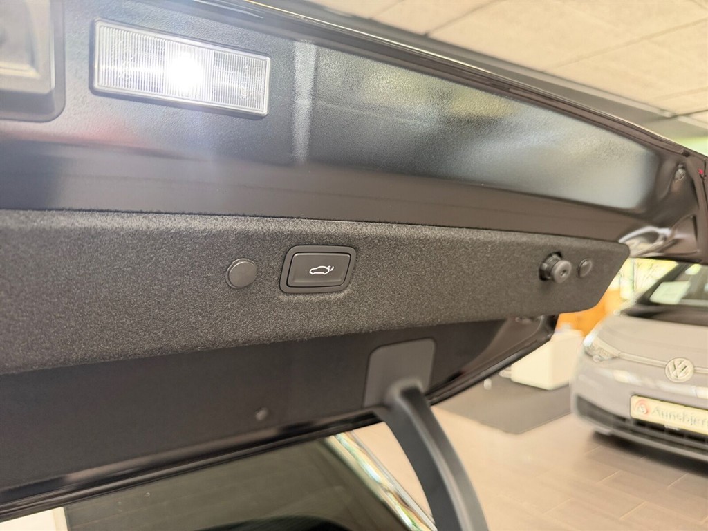 Kia EV4 EL Long Range Upgrade 204HK 5d Aut. - Image 18