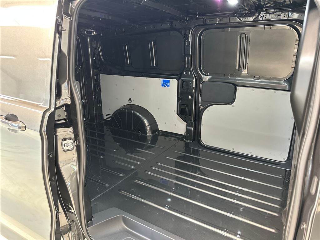 Ford Transit Custom 320 L2H1 2,0 EcoBlue Limited 170HK Van 8g Aut. - Image 18