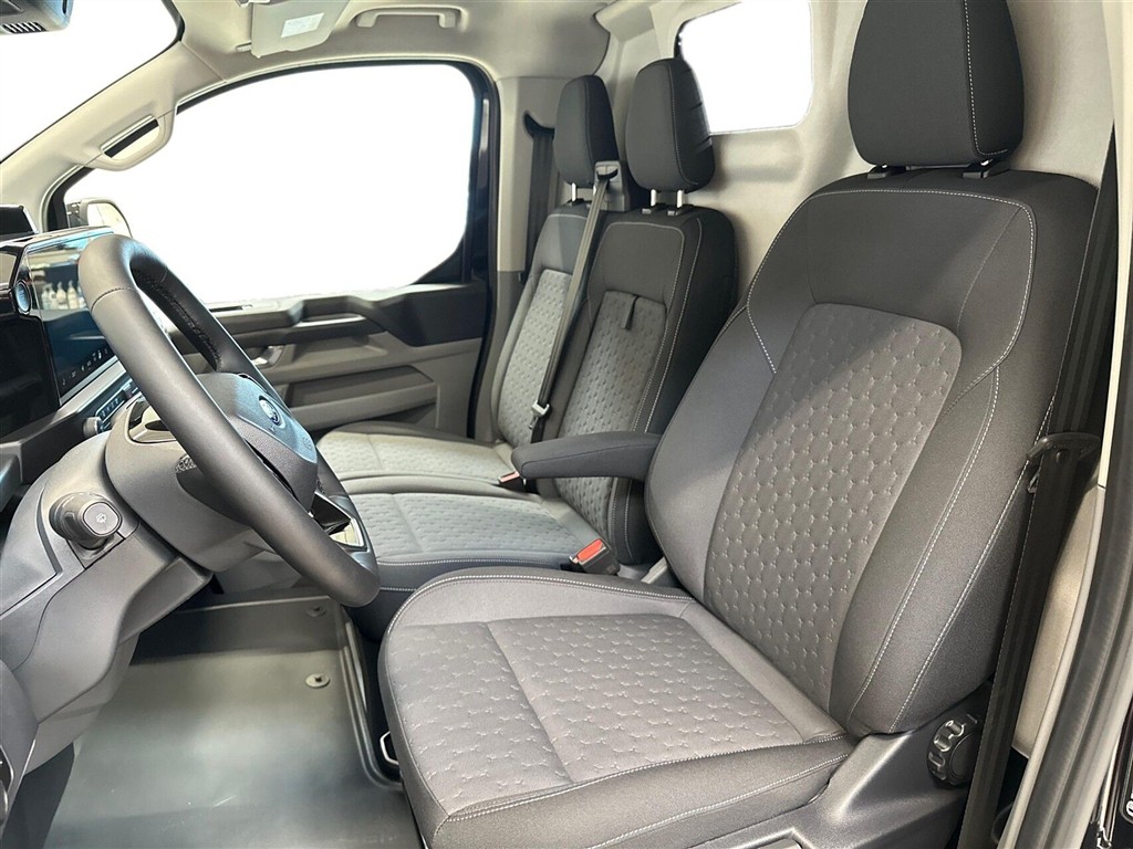 Ford Transit Custom 320 L2H1 2,0 EcoBlue Limited 170HK Van 8g Aut. - Image 6