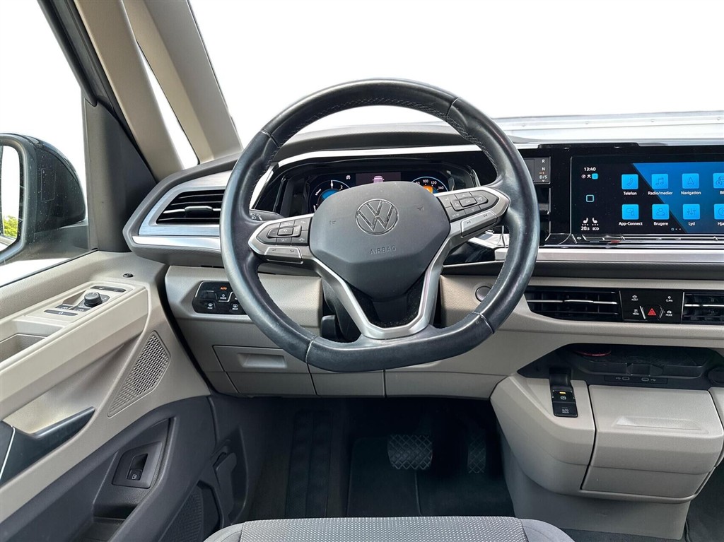 VW Multivan Kort 1,4 TSI Plugin-hybrid Life DSG 218HK 6g Aut. - Image 9