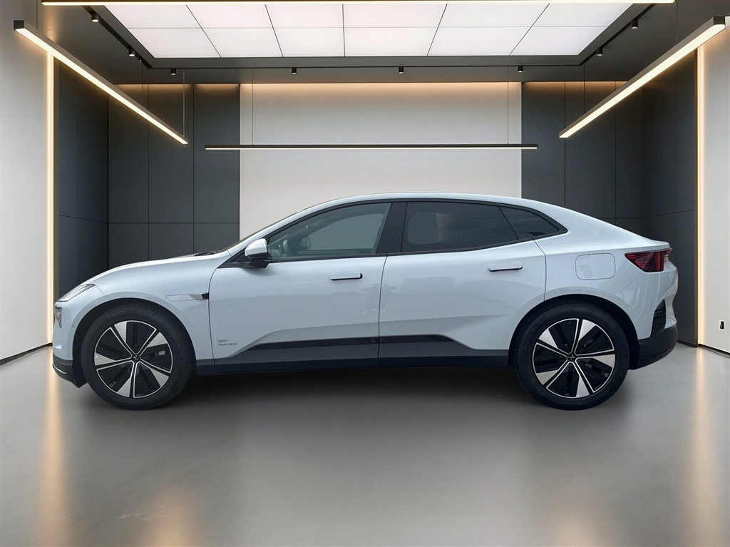 Polestar 4 EL LRSM Prime 272HK 5d Aut. - Image 3
