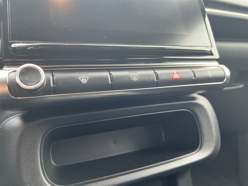 Citroën C3 1,2 PureTech Shine 83HK 5d - Image 21