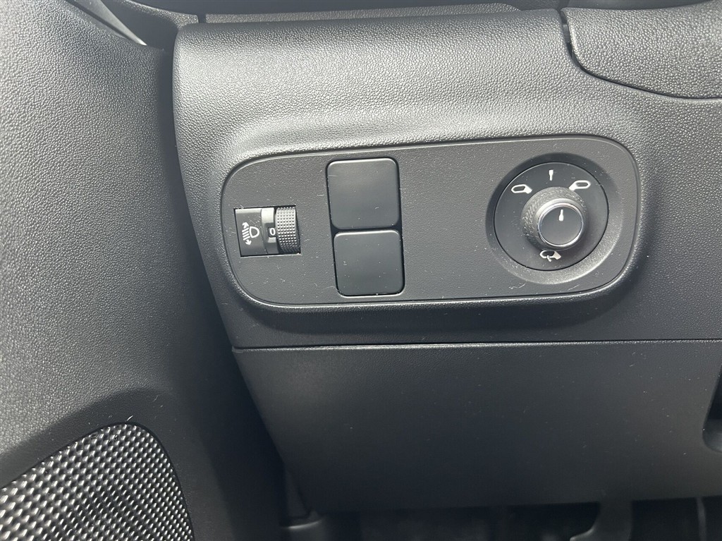 Citroën C3 1,2 PureTech Shine 83HK 5d - Image 22