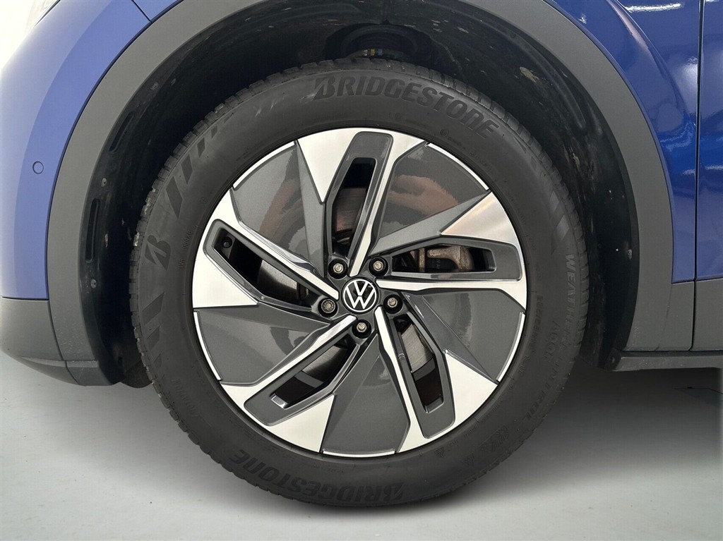 VW ID.4 EL Pro Performance 204HK 5d Aut. - Image 8