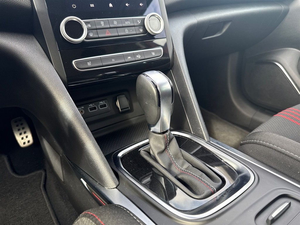 Renault Mégane Sport Tourer 1,6 E-TECH Plugin-hybrid RS-Line 160HK Stc Aut. - Image 15