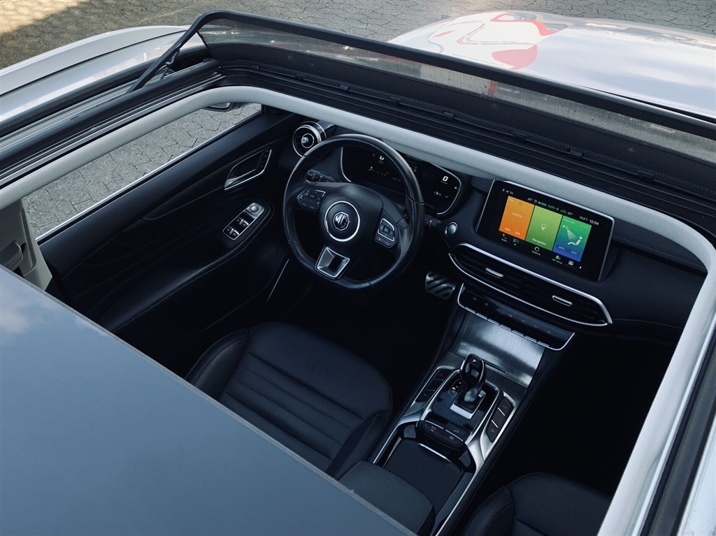 MG EHS 1,5 T-GDi PHEV Luxury 258HK 5d Aut. - Image 7