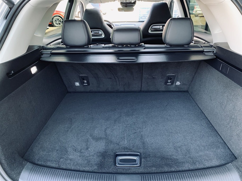 MG EHS 1,5 T-GDi PHEV Luxury 258HK 5d Aut. - Image 14