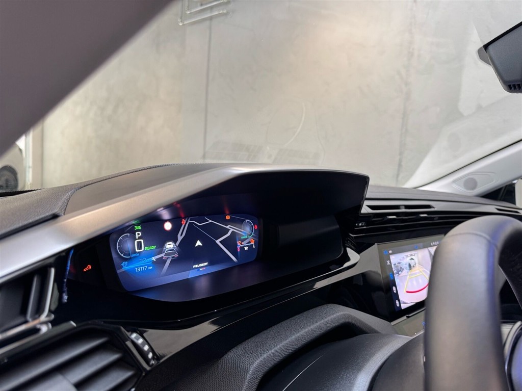 Peugeot e-308 SW EL Allure 156HK Stc Aut. - Image 13