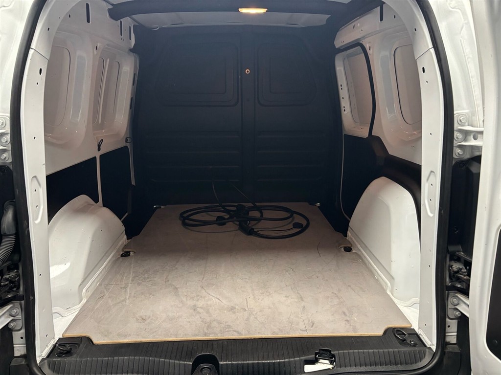 Nissan Townstar L1 EL Acenta 122HK Van Aut. - Image 8