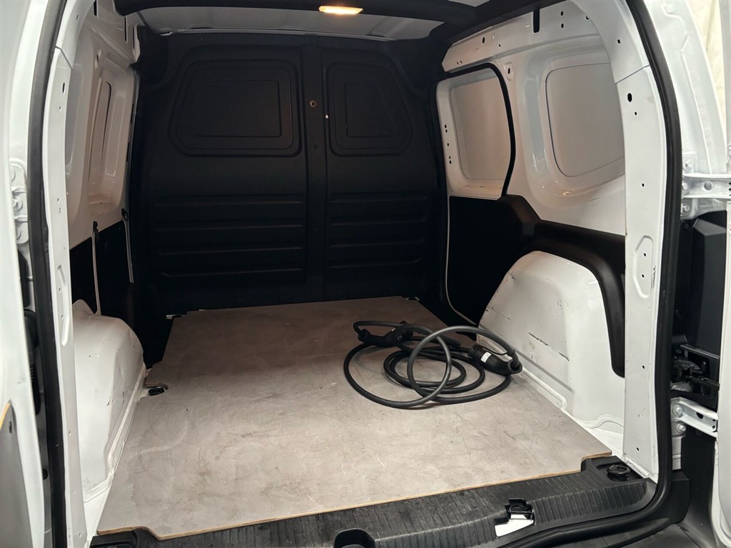 Nissan Townstar L1 EL Acenta 122HK Van Aut. - Image 6