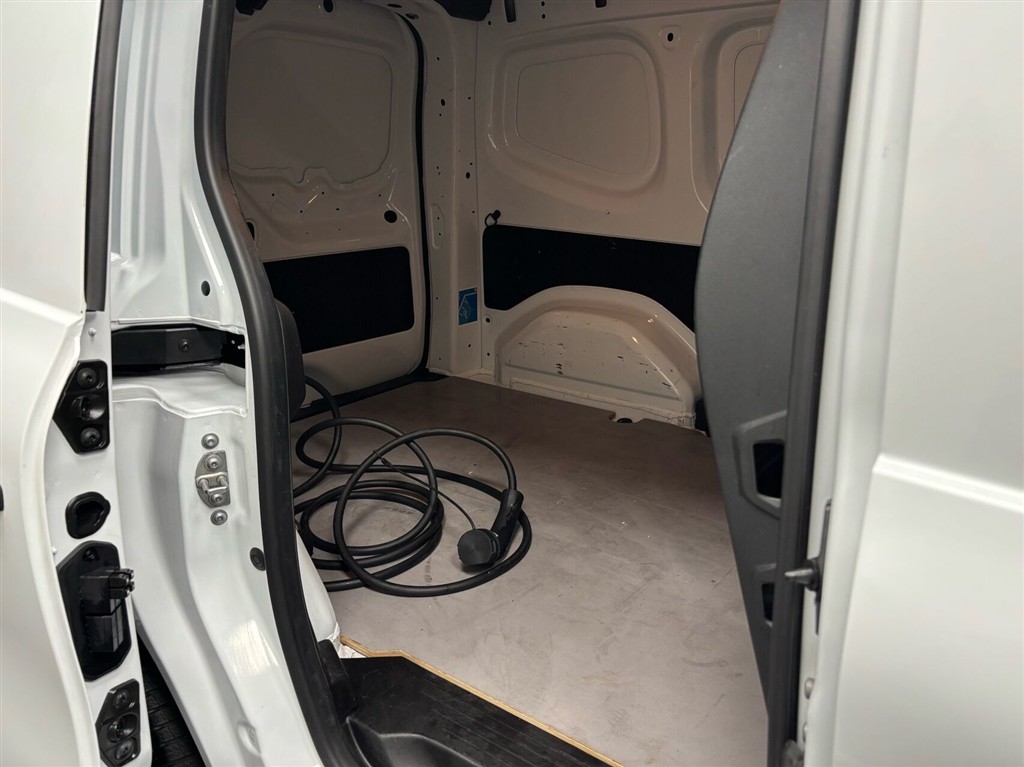 Nissan Townstar L1 EL Acenta 122HK Van Aut. - Image 7