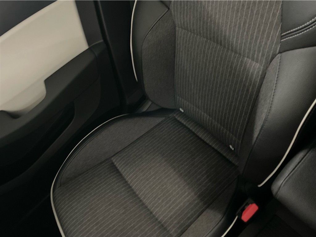 Renault Clio 1,0 TCE Techno 90HK 5d 6g - Image 15