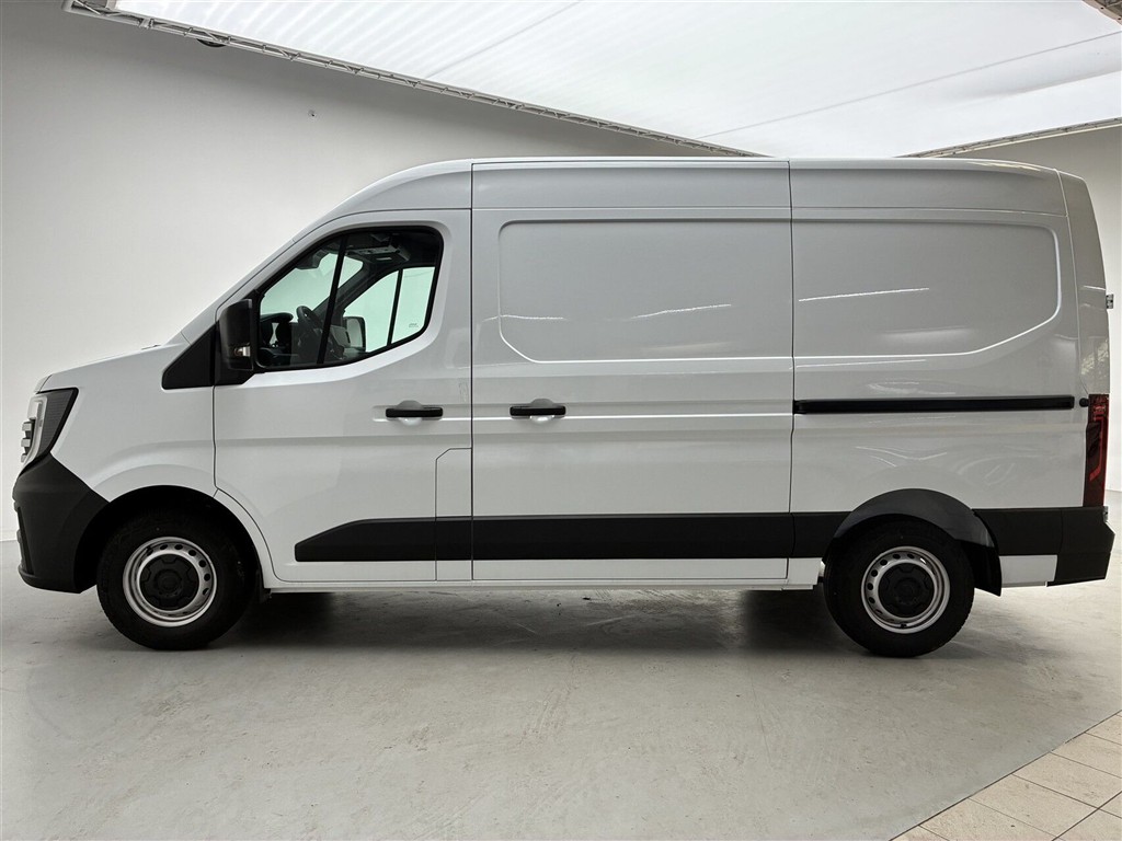 Nissan Interstar L2H2 2,0 DCi N-Connecta 150HK Van 6g - Image 2