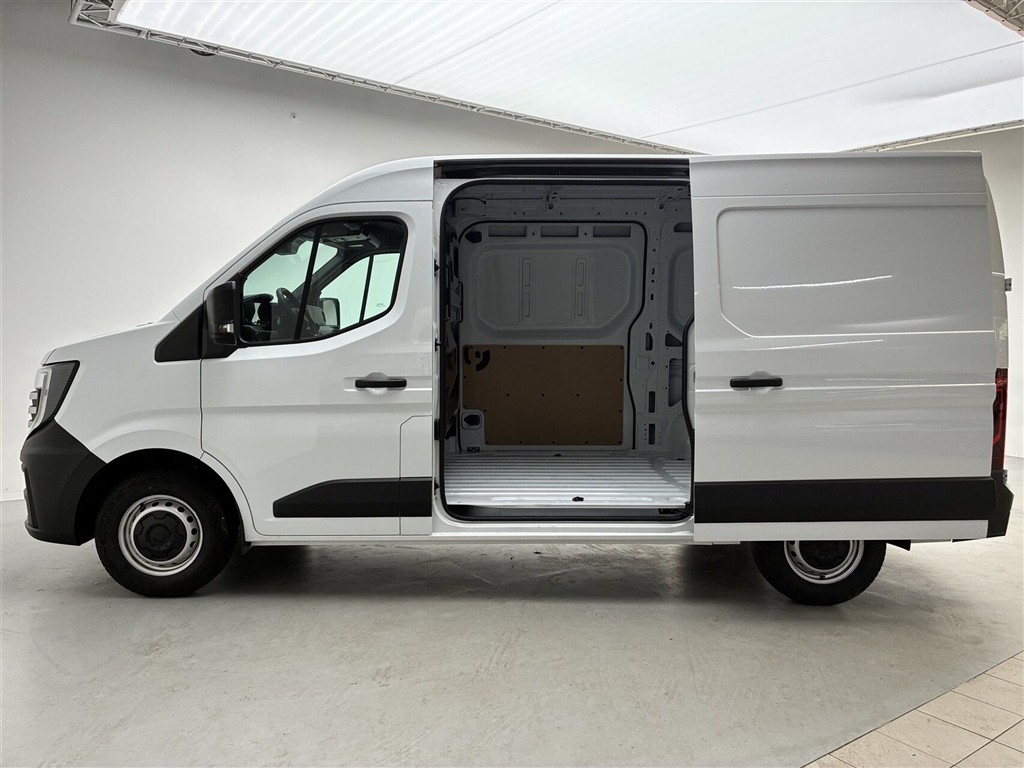 Nissan Interstar L2H2 2,0 DCi N-Connecta 150HK Van 6g - Image 3