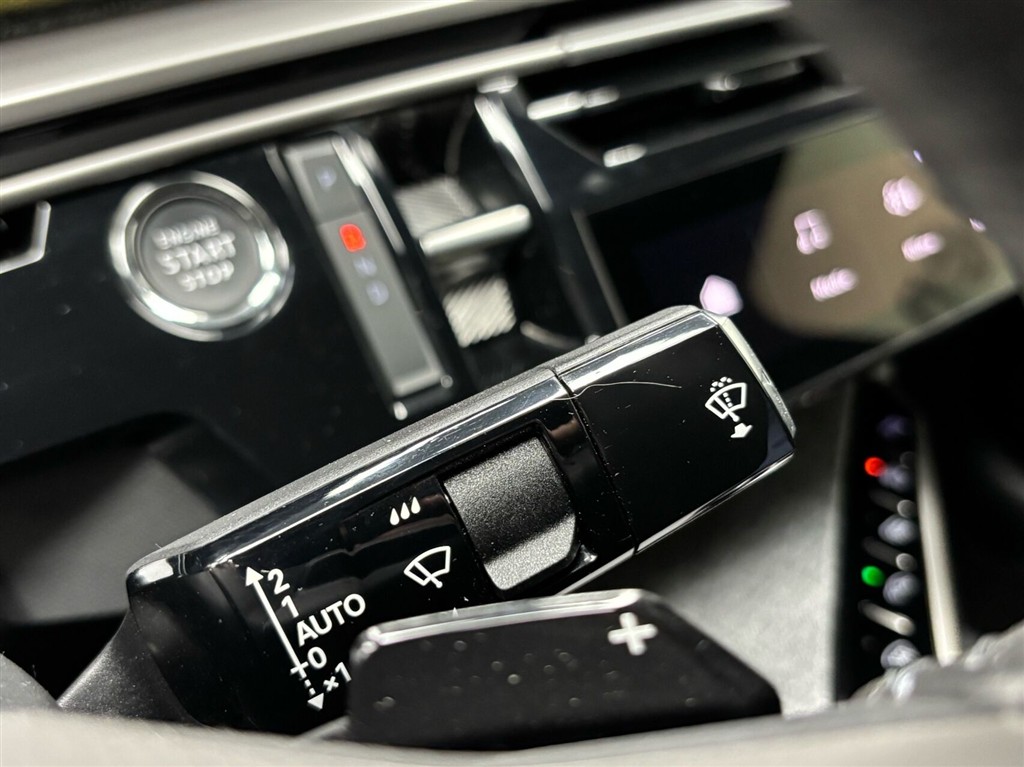 Peugeot e-3008 EL Allure 210HK 5d Aut. - Image 35