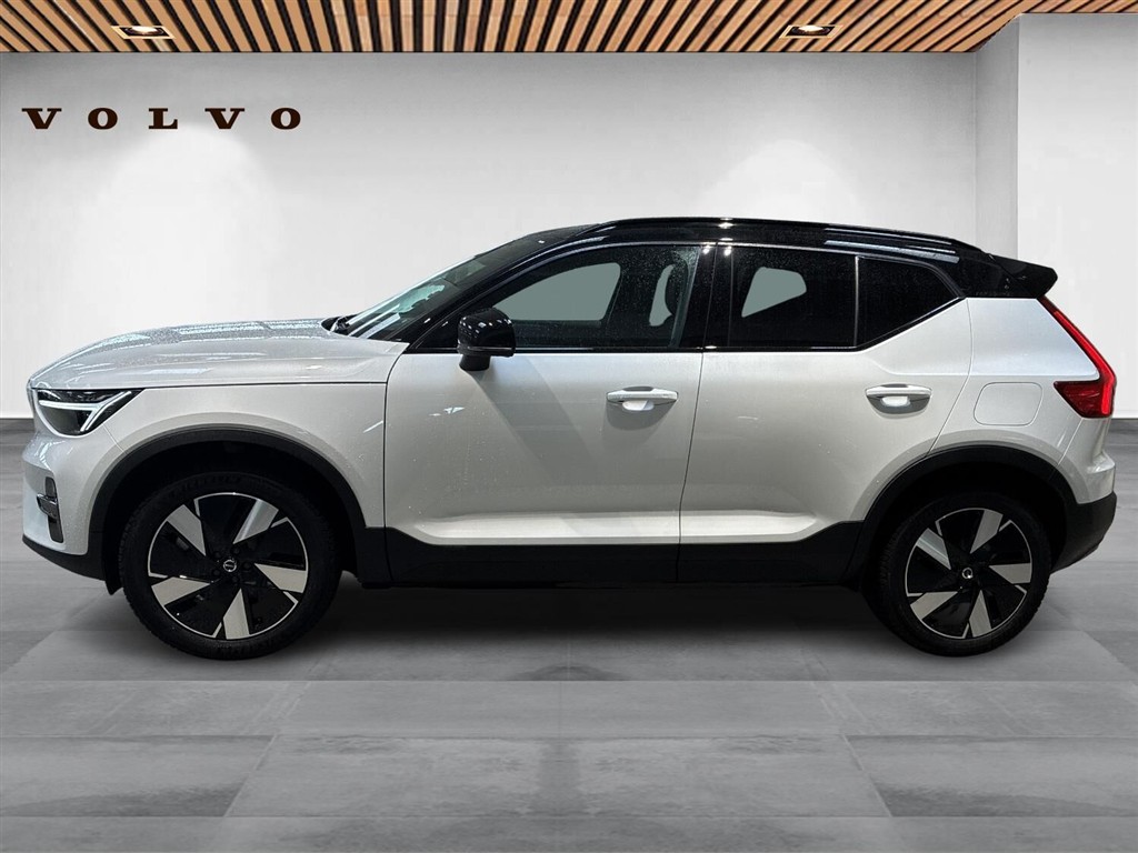 Volvo XC40 Recharge Extended Range Core 252HK 5d Aut. - Image 3
