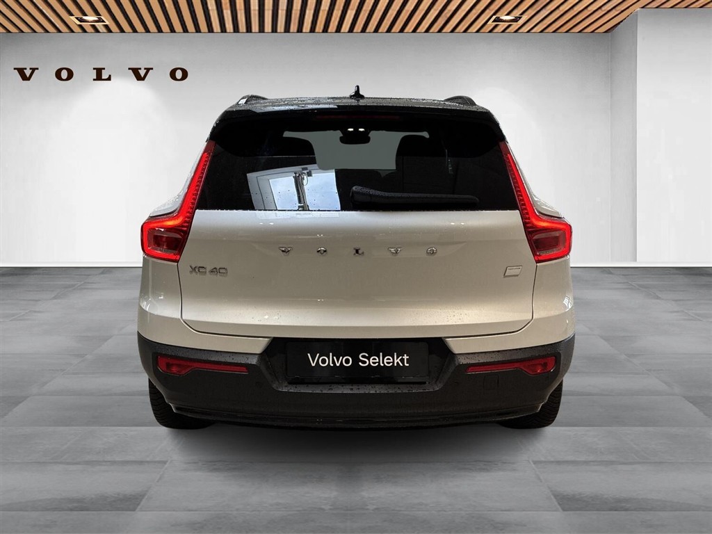 Volvo XC40 Recharge Extended Range Core 252HK 5d Aut. - Image 8