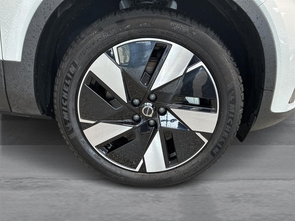 Volvo XC40 Recharge Extended Range Core 252HK 5d Aut. - Image 10