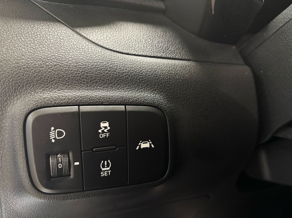 Hyundai i10 1,0 Advanced 67HK 5d - Image 8
