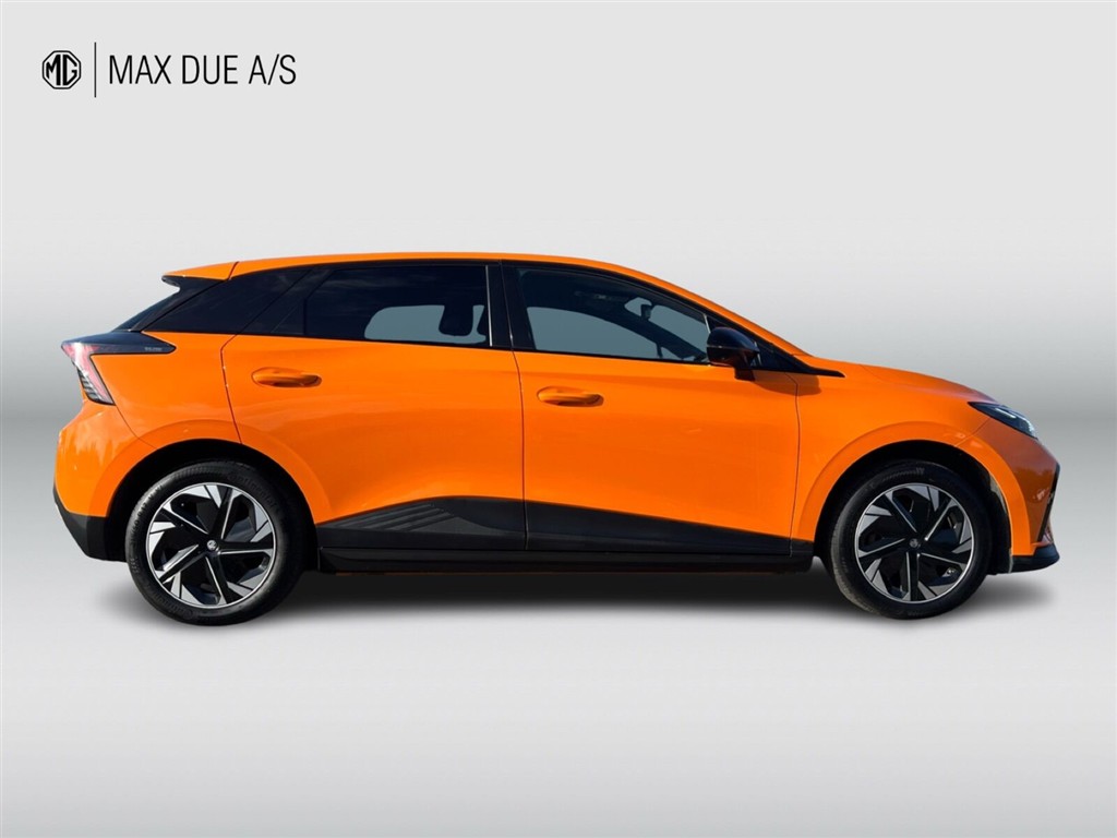 MG MG4 Electric 64 kWh LR RWD Luxury 204HK 5d Aut. - Image 4