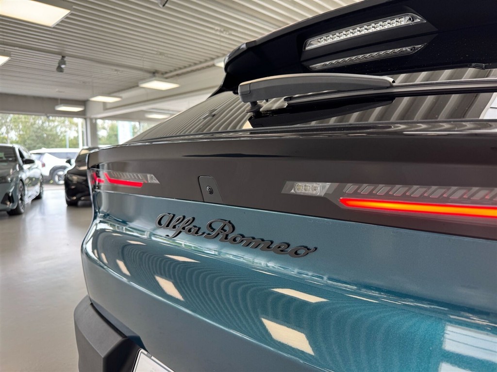 Alfa Romeo Junior EL Speciale 156HK 5d Aut. - Image 24