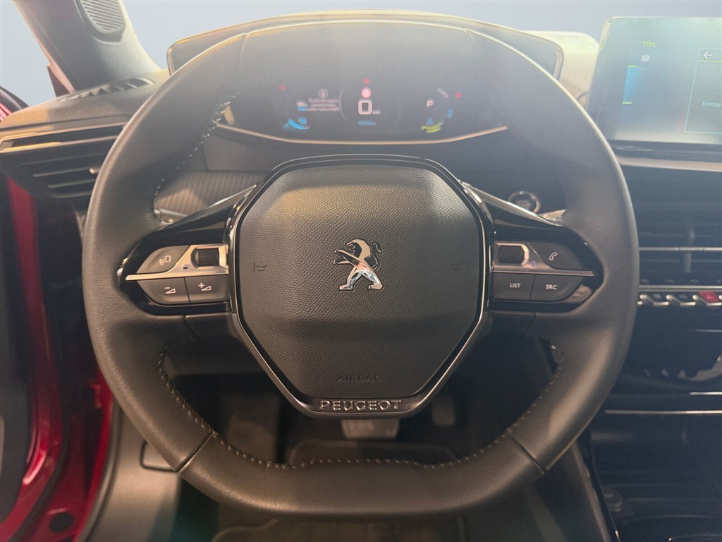 Peugeot e-2008 EL Allure Pack 136HK 5d Aut. - Image 13