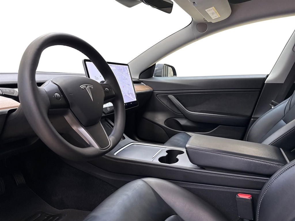 Tesla Model 3 EL Standard Range 283HK Aut. - Image 3